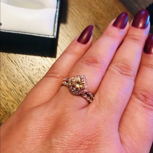 COPY - WEDDING RING SET. - Picture 7 of 8